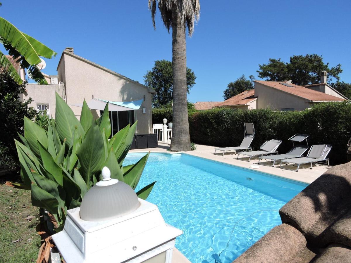 Villa Tous Conforts Avec Piscine Privee Et Acces Plage Сервион Екстериор снимка