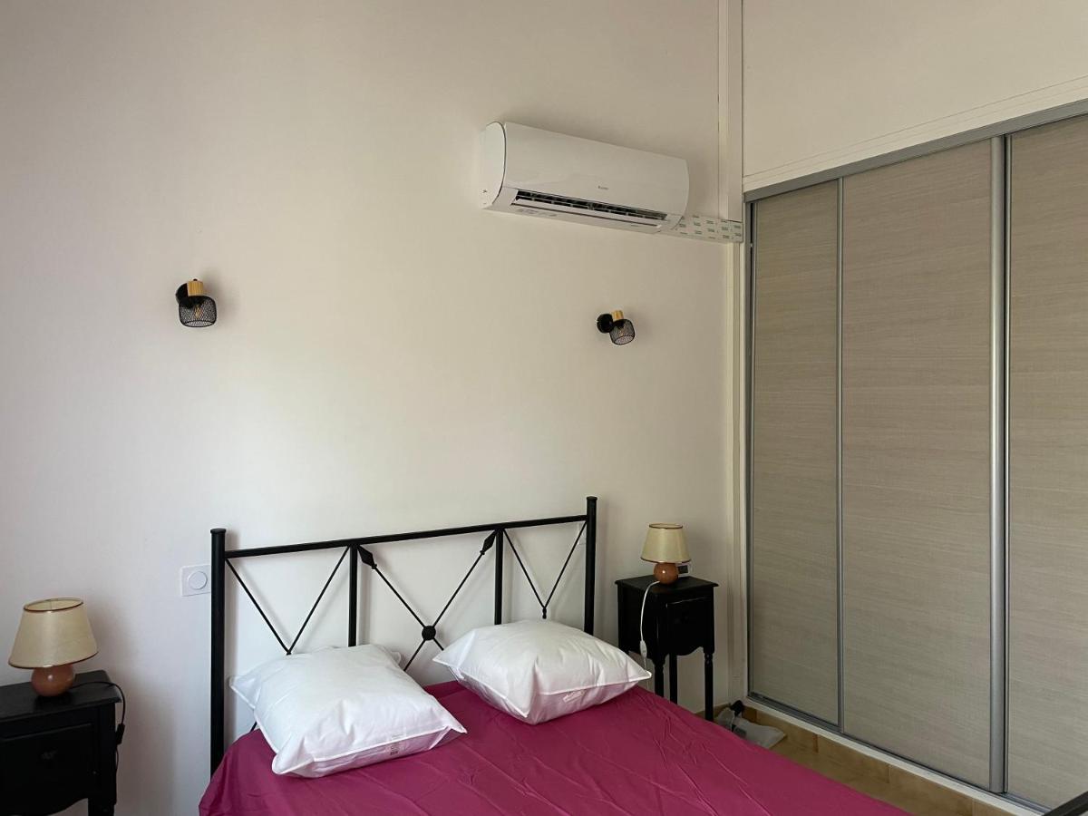 Villa Tous Conforts Avec Piscine Privee Et Acces Plage Сервион Екстериор снимка