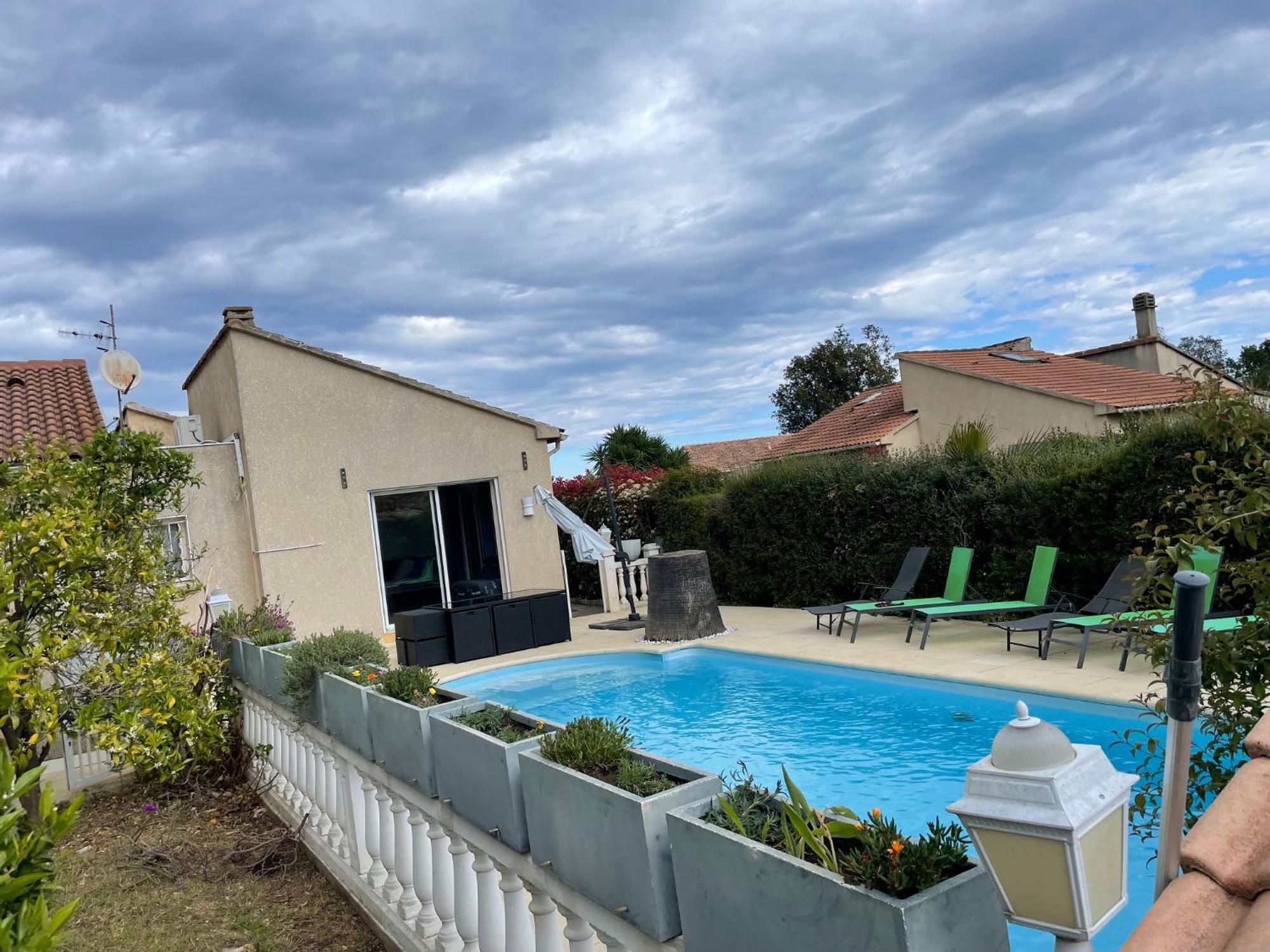 Villa Tous Conforts Avec Piscine Privee Et Acces Plage Сервион Екстериор снимка