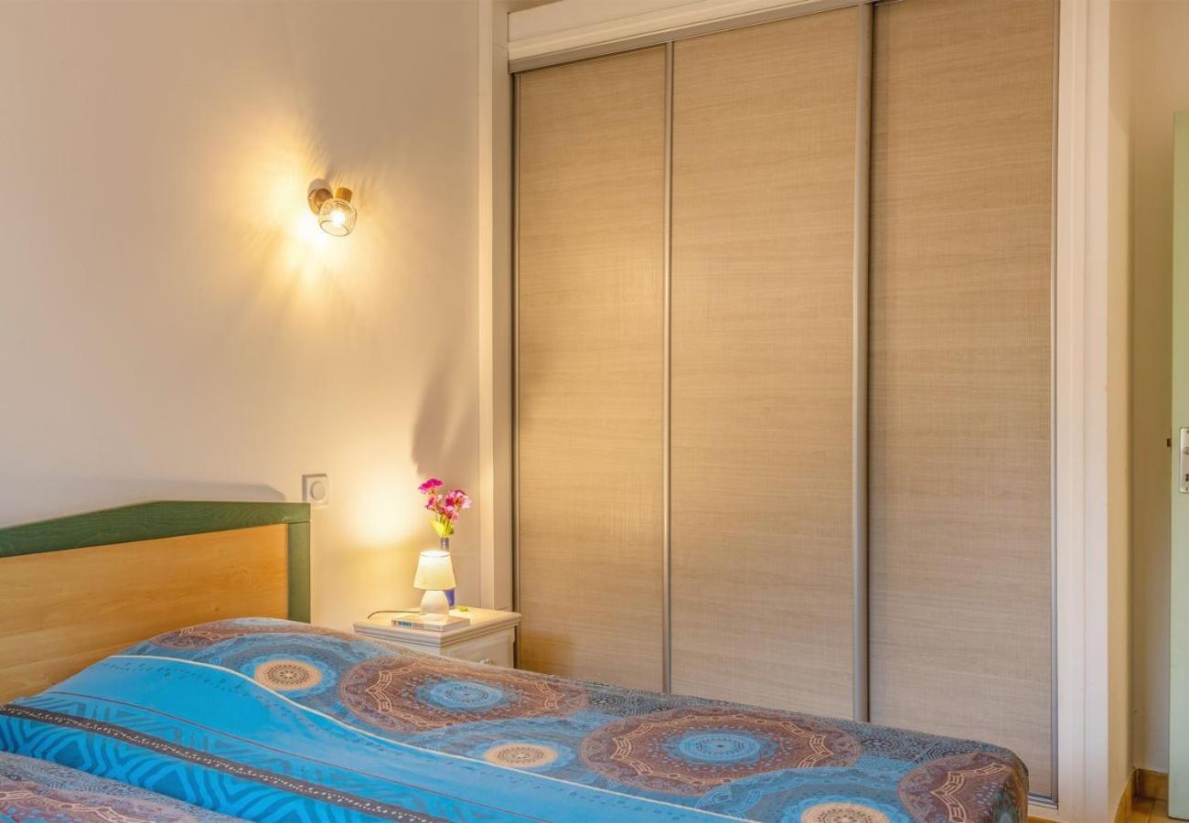Villa Tous Conforts Avec Piscine Privee Et Acces Plage Сервион Екстериор снимка