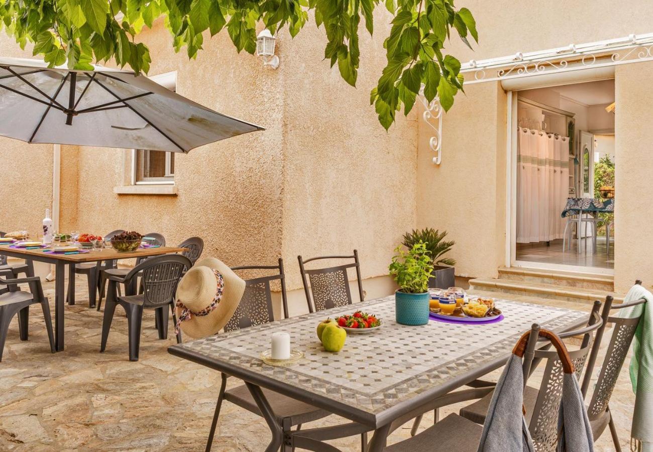 Villa Tous Conforts Avec Piscine Privee Et Acces Plage Сервион Екстериор снимка